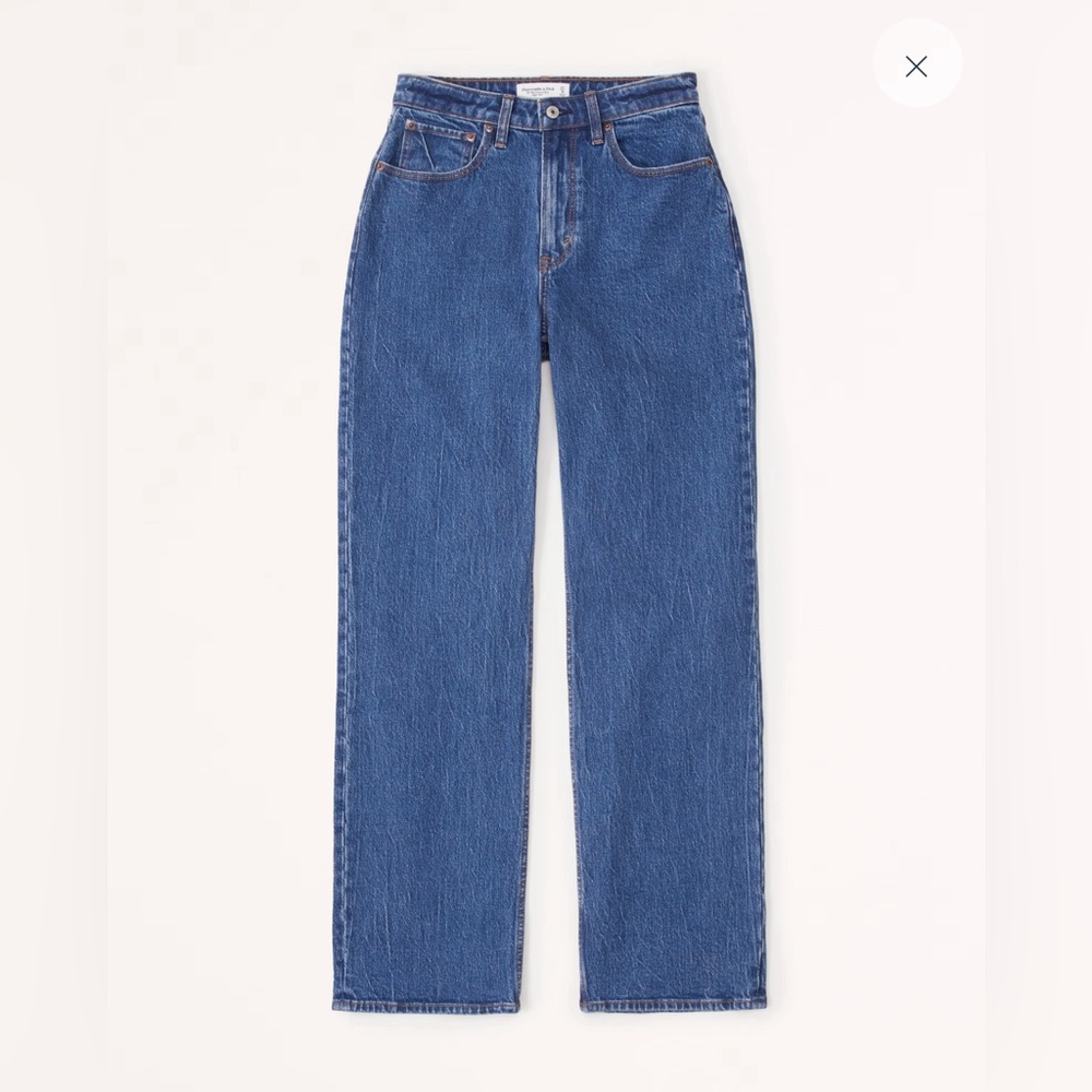 Abercrombie & Fitch Curve Love High Rise 90s Relaxed Jean- 28/6R in Dark Wash